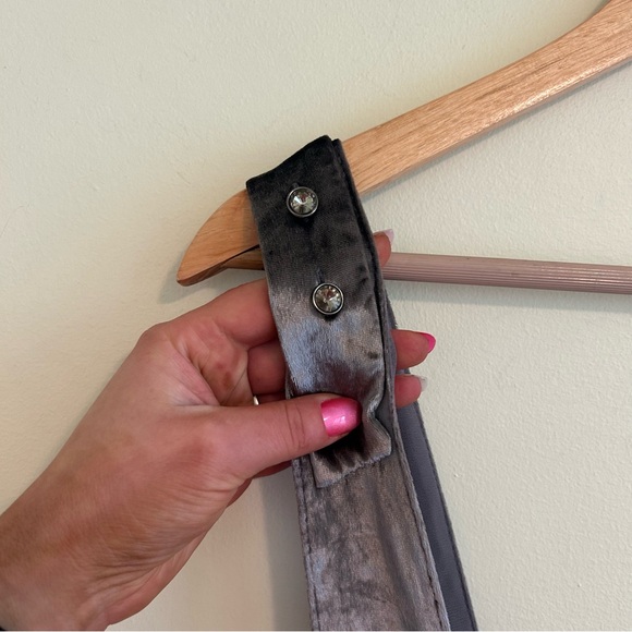 Anthropologie Maeve Velvet Cropped Wide Leg Jumpsuit Overalls Silver Size XS - Picture 3 of 8